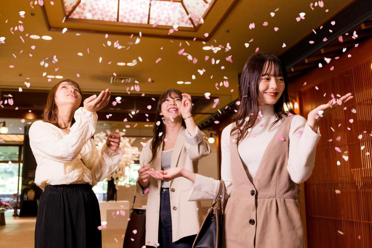 קאגה Yamanakaonsen Ohanami Kyubei מראה חיצוני תמונה