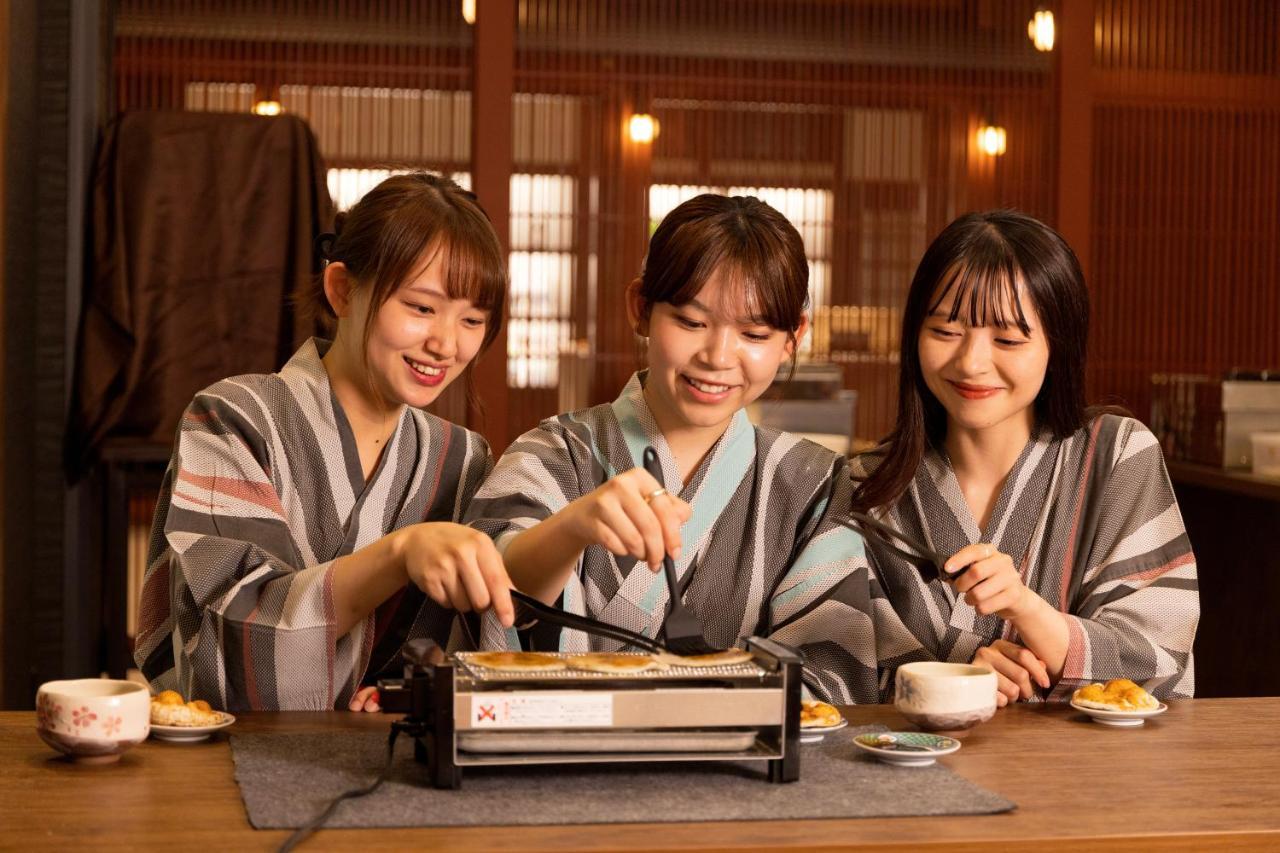 קאגה Yamanakaonsen Ohanami Kyubei מראה חיצוני תמונה