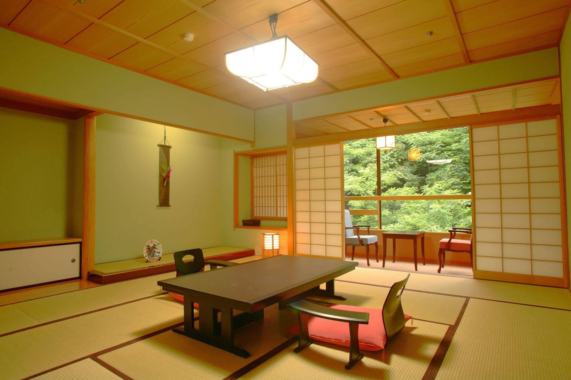 קאגה Yamanakaonsen Ohanami Kyubei מראה חיצוני תמונה